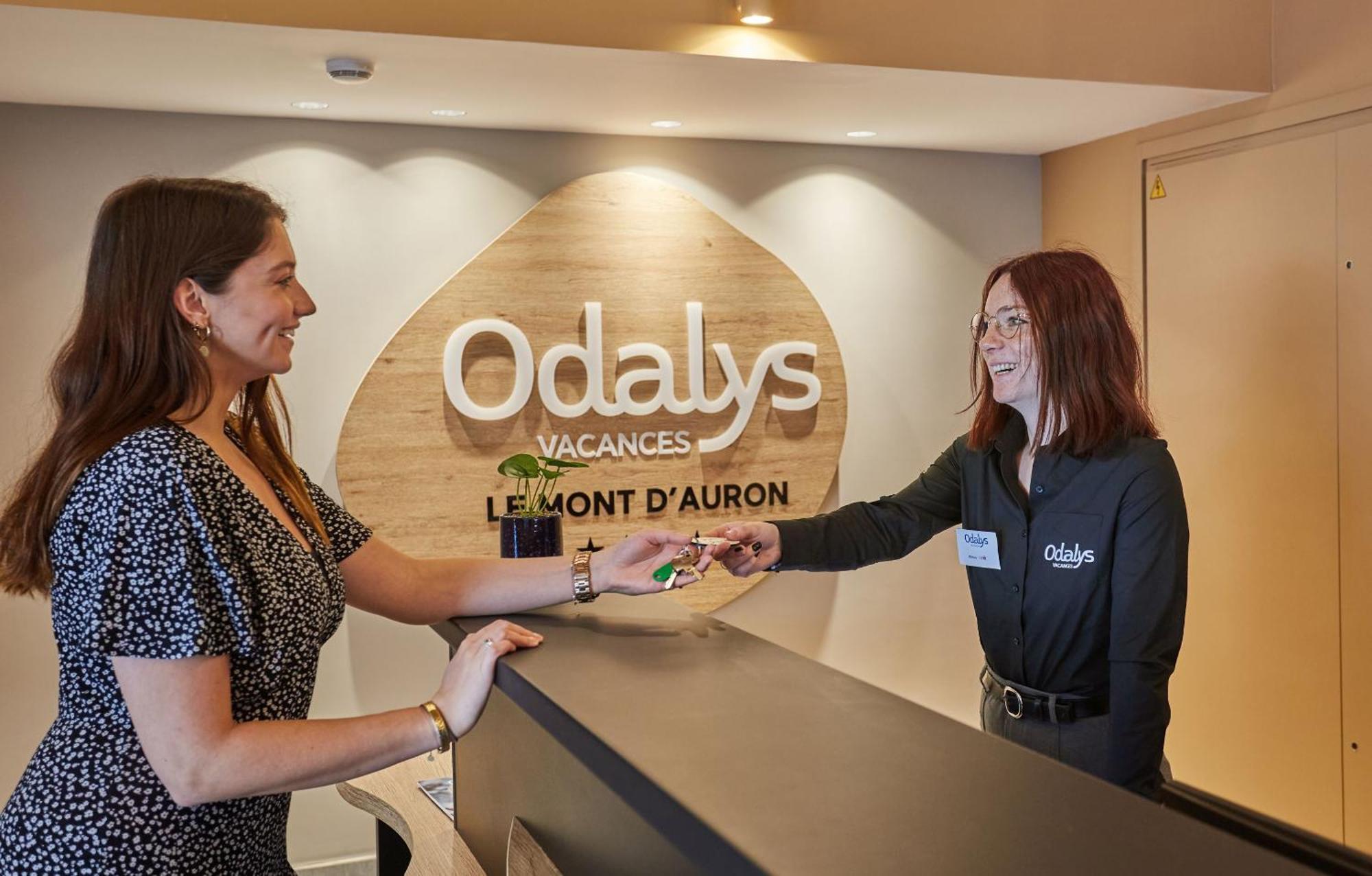 Residence Prestige Odalys Le Mont D'オロン エクステリア 写真